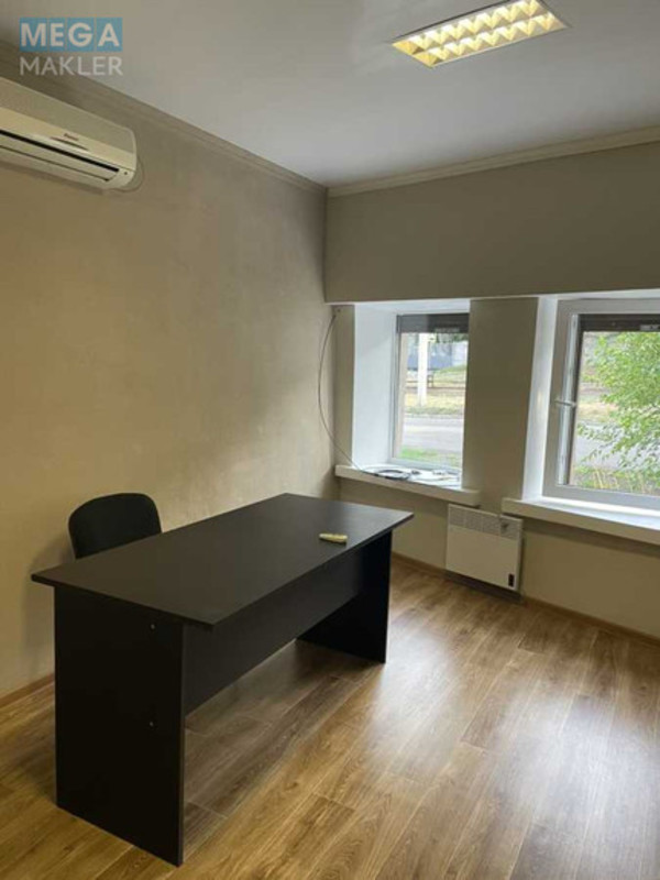 Оренда комерційної нерухомості, 32&nbsp;кв.м, <a class="location-link" href="/dnepropetrovsk/" title="Недвижимость Дніпра">Дніпро</a>, Часових неба (Бородинська), 4 (изображение 3)