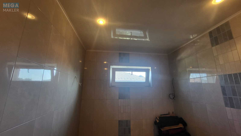 Продаж дома, 3 поверху, 233 кв.м, 6 кімнат, ділянка 6 соток, <a class="location-link" href="/kiev/" title="Недвижимость Київ">Київ</a>, <a class="location-link" href="/kiev/darnickij/" title="Недвижимость Дарницький район">Дарницький р-н</a>, 59-а Садова вул. (изображение 12)