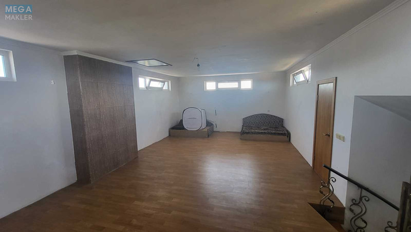 Продаж дома, 3 поверху, 233 кв.м, 6 кімнат, ділянка 6 соток, <a class="location-link" href="/kiev/" title="Недвижимость Київ">Київ</a>, <a class="location-link" href="/kiev/darnickij/" title="Недвижимость Дарницький район">Дарницький р-н</a>, 59-а Садова вул. (изображение 14)