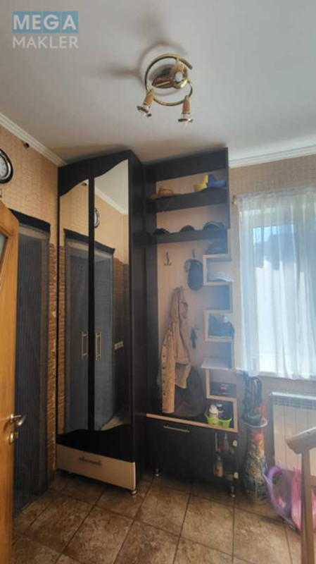 Продаж дома, 3 поверху, 233 кв.м, 6 кімнат, ділянка 6 соток, <a class="location-link" href="/kiev/" title="Недвижимость Київ">Київ</a>, <a class="location-link" href="/kiev/darnickij/" title="Недвижимость Дарницький район">Дарницький р-н</a>, 59-а Садова вул. (изображение 16)