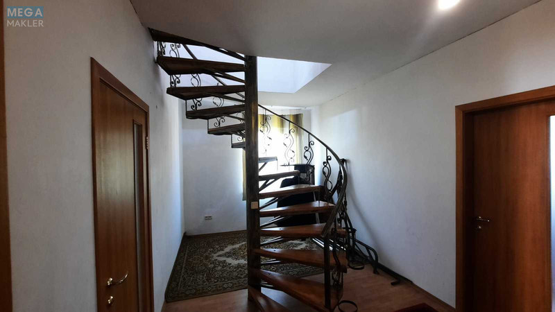 Продаж дома, 3 поверху, 233 кв.м, 6 кімнат, ділянка 6 соток, <a class="location-link" href="/kiev/" title="Недвижимость Київ">Київ</a>, <a class="location-link" href="/kiev/darnickij/" title="Недвижимость Дарницький район">Дарницький р-н</a>, 59-а Садова вул. (изображение 17)