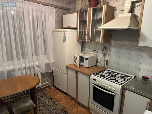 Оренда 2 кімнатної квартири, <a class="location-link" href="/kiev/" title="Недвижимость Київ">Київ</a>, <a class="location-link" href="/kiev/solomenskij/" title="Недвижимость Солом'янський район">Солом'янський р-н</a>, Ушинского ул., 12 (изображение 8)