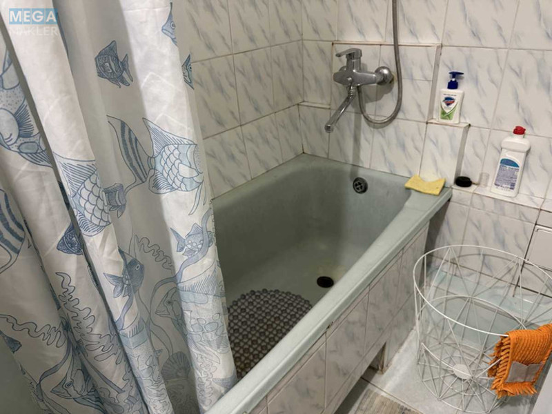 Оренда 2 кімнатної квартири, <a class="location-link" href="/kiev/" title="Недвижимость Київ">Київ</a>, <a class="location-link" href="/kiev/solomenskij/" title="Недвижимость Солом'янський район">Солом'янський р-н</a>, Ушинского ул., 12 (изображение 13)