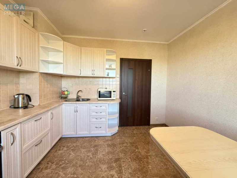 Продаж 2 кімнатної квартири (72/35/11,5), 6 пов. 25 пов. будинку, <a class="location-link" href="/kiev/" title="Недвижимость Київ">Київ</a>, <a class="location-link" href="/kiev/goloseevskij/" title="Недвижимость Голосіївський район">Голосіївський р-н</a>, Науки просп., 60а (изображение 2)
