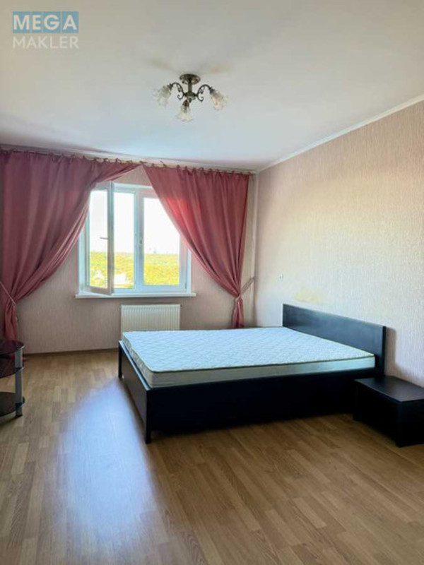 Продаж 2 кімнатної квартири (72/35/11,5), 6 пов. 25 пов. будинку, <a class="location-link" href="/kiev/" title="Недвижимость Київ">Київ</a>, <a class="location-link" href="/kiev/goloseevskij/" title="Недвижимость Голосіївський район">Голосіївський р-н</a>, Науки просп., 60а (изображение 3)