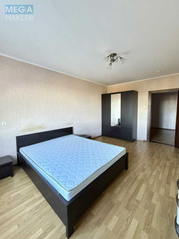Продаж 2 кімнатної квартири (72/35/11,5), 6 пов. 25 пов. будинку, <a class="location-link" href="/kiev/" title="Недвижимость Київ">Київ</a>, <a class="location-link" href="/kiev/goloseevskij/" title="Недвижимость Голосіївський район">Голосіївський р-н</a>, Науки просп., 60а (изображение 4)