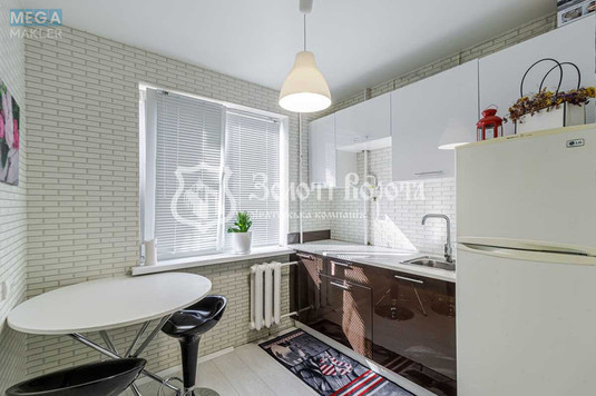 Продаж 2 кімнатної квартири (45/25/7), 3 пов. 5 пов. будинку, <a class="location-link" href="/kiev/" title="Недвижимость Київ">Київ</a>, <a class="location-link" href="/kiev/shevchenkovskij/" title="Недвижимость Шевченківський район">Шевченківський р-н</a>, Академіка Туполєва вул., 15б (изображение 8)