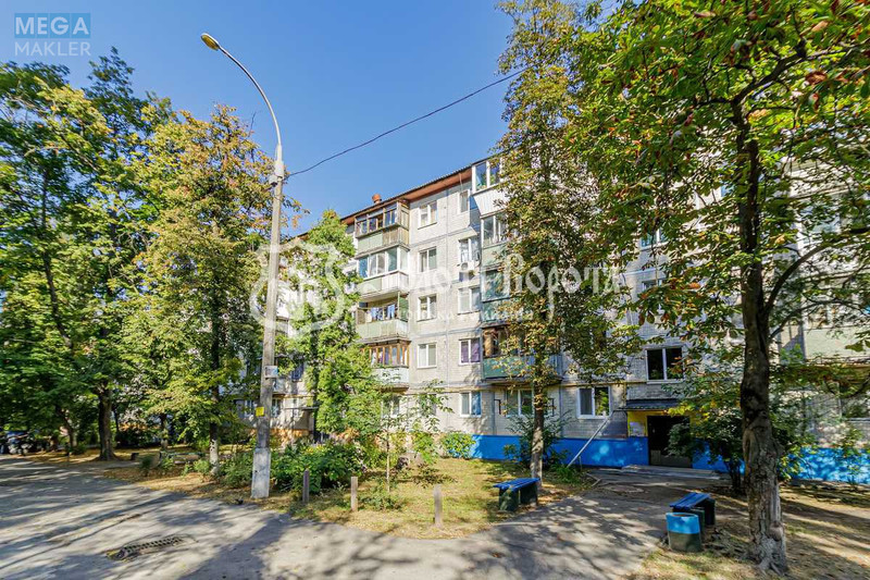 Продаж 2 кімнатної квартири (45/25/7), 3 пов. 5 пов. будинку, <a class="location-link" href="/kiev/" title="Недвижимость Київ">Київ</a>, <a class="location-link" href="/kiev/shevchenkovskij/" title="Недвижимость Шевченківський район">Шевченківський р-н</a>, Академіка Туполєва вул., 15б (изображение 16)