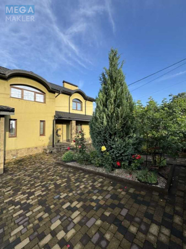 Продаж дома, 2&nbsp;поверху, 195&nbsp;кв.м, 7&nbsp;кімнат, ділянка 9,70&nbsp;соток, <a class="location-link" href="/rovno/" title="Недвижимость Рівне">Рівне</a>, Бурштинова (изображение 2)