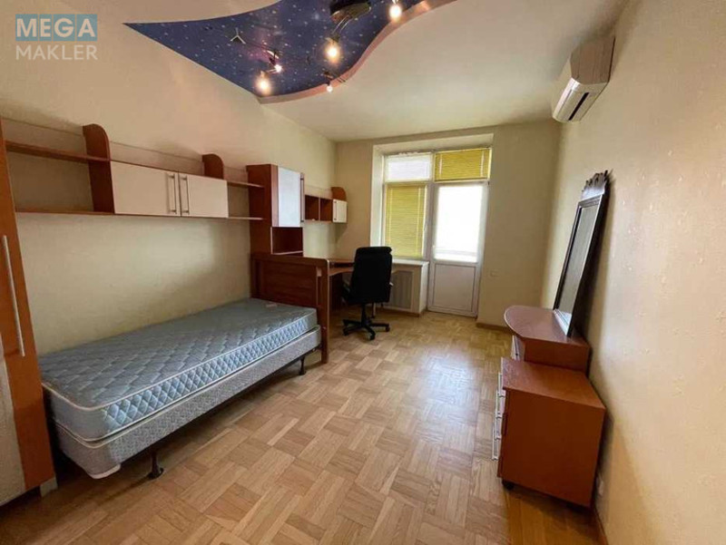 Оренда 3 кімнатної квартири, <a class="location-link" href="/kiev/" title="Недвижимость Київ">Київ</a>, <a class="location-link" href="/kiev/pecherskij/" title="Недвижимость Печерський район">Печерський р-н</a>, Антоновича вул., 140 (изображение 9)