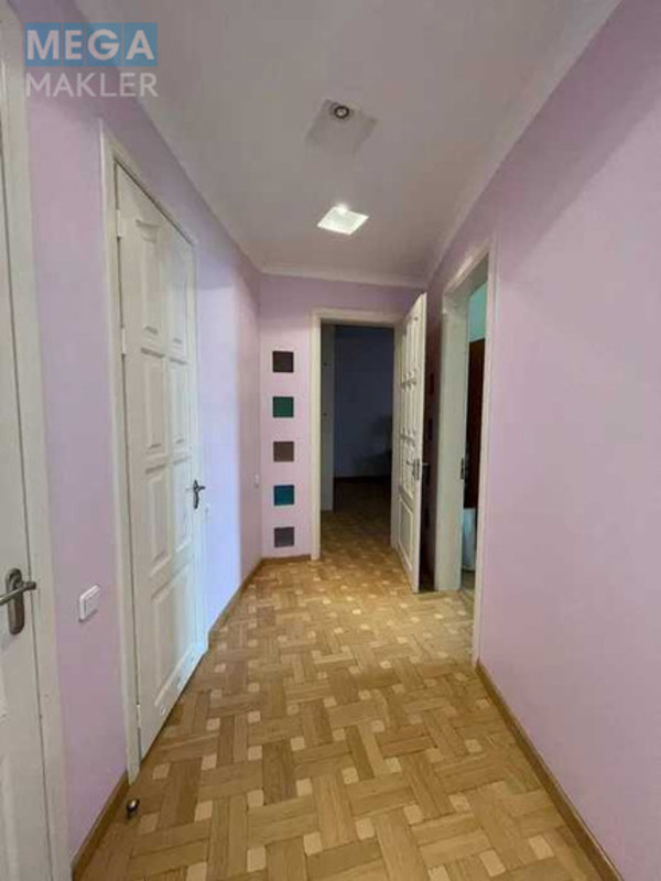 Оренда 3 кімнатної квартири, <a class="location-link" href="/kiev/" title="Недвижимость Київ">Київ</a>, <a class="location-link" href="/kiev/pecherskij/" title="Недвижимость Печерський район">Печерський р-н</a>, Антоновича вул., 140 (изображение 12)