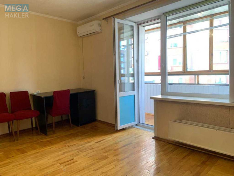 Продаж 2 кімнатної квартири (65/33,7/9,7), 9 пов. 10 пов. будинку, <a class="location-link" href="/kiev/" title="Недвижимость Київ">Київ</a>, <a class="location-link" href="/kiev/shevchenkovskij/" title="Недвижимость Шевченківський район">Шевченківський р-н</a>, Золотоустівська вул., 4 (изображение 5)