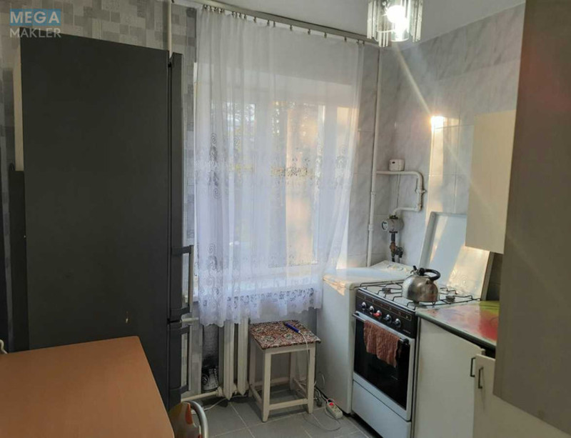 Оренда 2 кімнатної квартири, <a class="location-link" href="/kiev/" title="Недвижимость Київ">Київ</a>, <a class="location-link" href="/kiev/podolskij/" title="Недвижимость Подільський район">Подільський р-н</a>, Світлицького вул., 27 (изображение 3)
