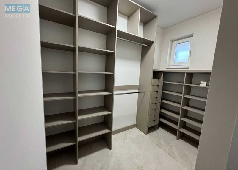 Продаж дома, 1&nbsp; поверх, 125&nbsp;кв.м, 4&nbsp;кімнати, ділянка 4&nbsp;сотки, <a class="location-link" href="/uzhgorod/" title="Недвижимость Ужгород">Ужгород</a>, вул.Загорська (изображение 9)