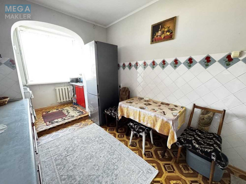 Продаж 3 кімнатної квартири (62,7/40/8,2), 8 пов. 9 пов. будинку, <a class="location-link" href="/rovno/" title="Недвижимость Рівне">Рівне</a>, Шухевича (изображение 5)