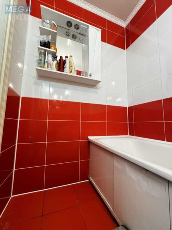 Продаж 3 кімнатної квартири (62,7/40/8,2), 8 пов. 9 пов. будинку, <a class="location-link" href="/rovno/" title="Недвижимость Рівне">Рівне</a>, Шухевича (изображение 6)