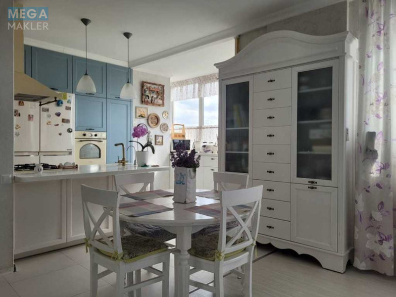 Продаж 3 кімнатної квартири (85/45/20), 9 пов. 10 пов. будинку, <a class="location-link" href="/chubinskoe/" title="Недвижимость Чубинське">Чубинське</a>, Виставкова, 14 (изображение 2)