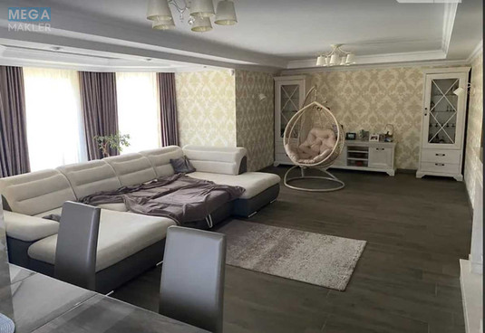 Продаж дома, 2&nbsp;поверху, 350&nbsp;кв.м, 5&nbsp;кімнат, ділянка 10&nbsp;соток, <a class="location-link" href="/rovno/" title="Недвижимость Рівне">Рівне</a>, Свободи (изображение 9)