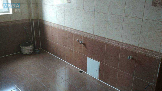 Продаж дома, 2&nbsp;поверху, 275&nbsp;кв.м, 8&nbsp;кімнат, ділянка 35&nbsp;соток, <a class="location-link" href="/klevan/" title="Недвижимость Клевань">Клевань</a>, Незалежності (изображение 4)