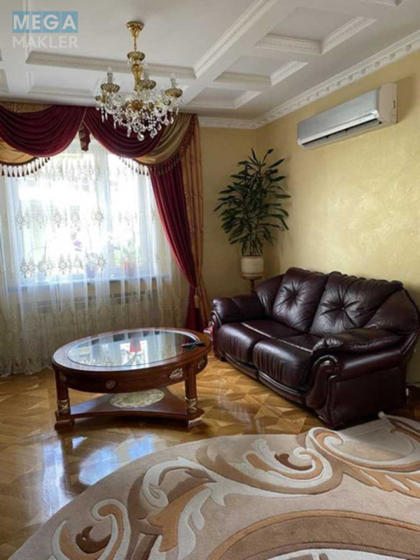 Продаж дома, 2&nbsp;поверху, 250&nbsp;кв.м, 4&nbsp;кімнати, ділянка 12,50&nbsp;соток, <a class="location-link" href="/obarov/" title="Недвижимость Обарів">Обарів</a>, Миколаївська (изображение 4)