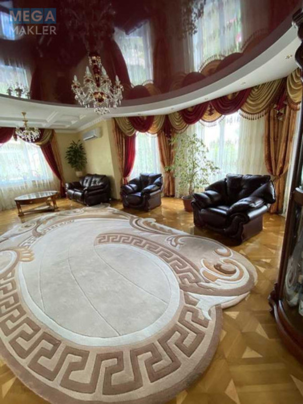 Продаж дома, 2&nbsp;поверху, 250&nbsp;кв.м, 4&nbsp;кімнати, ділянка 12,50&nbsp;соток, <a class="location-link" href="/obarov/" title="Недвижимость Обарів">Обарів</a>, Миколаївська (изображение 8)