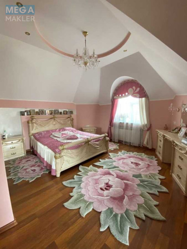 Продаж дома, 2&nbsp;поверху, 250&nbsp;кв.м, 4&nbsp;кімнати, ділянка 12,50&nbsp;соток, <a class="location-link" href="/obarov/" title="Недвижимость Обарів">Обарів</a>, Миколаївська (изображение 11)