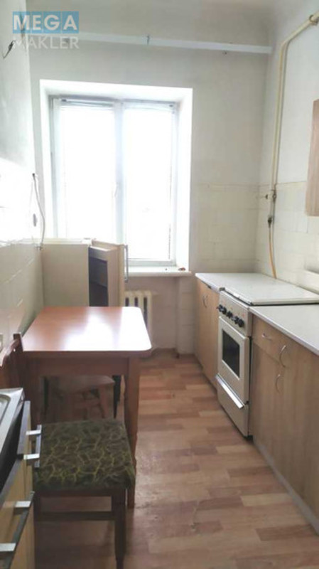 Продаж 3 кімнатної квартири (65/48/6), 3 пов. 3 пов. будинку, <a class="location-link" href="/kiev/" title="Недвижимость Київ">Київ</a>, <a class="location-link" href="/kiev/solomenskij/" title="Недвижимость Солом'янський район">Солом'янський р-н</a>, Соціалістична вул., 28 (изображение 3)