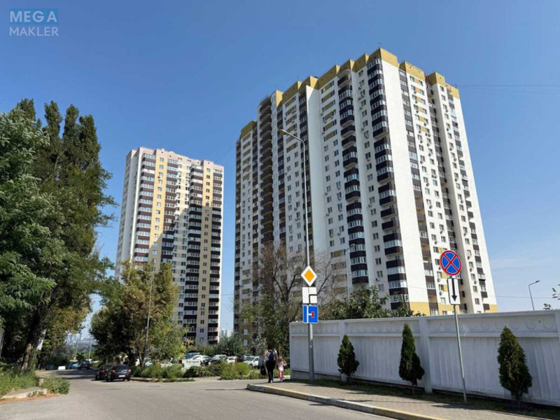 Новобудова, 28 поверхів, <a class="location-link" href="/kiev/" title="Недвижимость Київ">Київ</a>, <a class="location-link" href="/kiev/goloseevskij/" title="Недвижимость Голосіївський район">Голосіївський р-н</a>, Моторный пер., 11 (изображение 2)