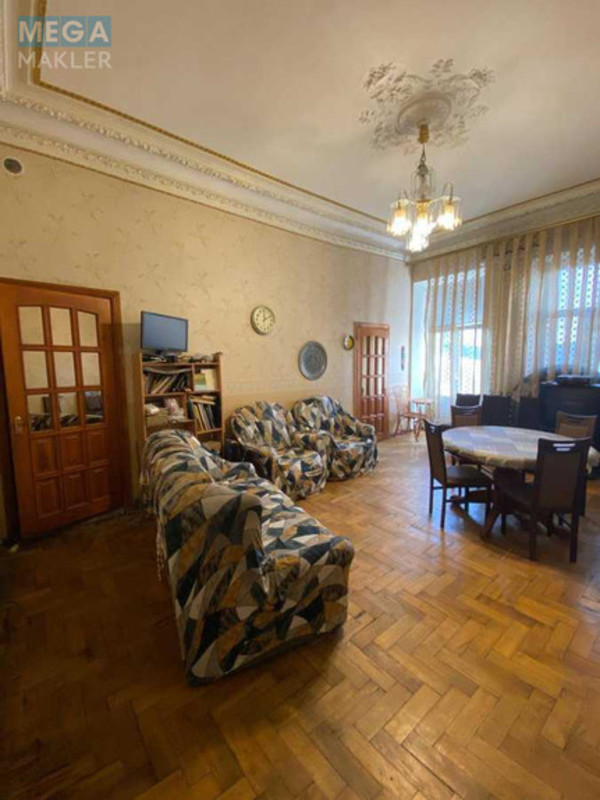 Продаж 3 кімнатної квартири (97/52/10), 3 пов. 4 пов. будинку, <a class="location-link" href="/kiev/" title="Недвижимость Київ">Київ</a>, <a class="location-link" href="/kiev/shevchenkovskij/" title="Недвижимость Шевченківський район">Шевченківський р-н</a>, Саксаганского ул., 147 (изображение 9)