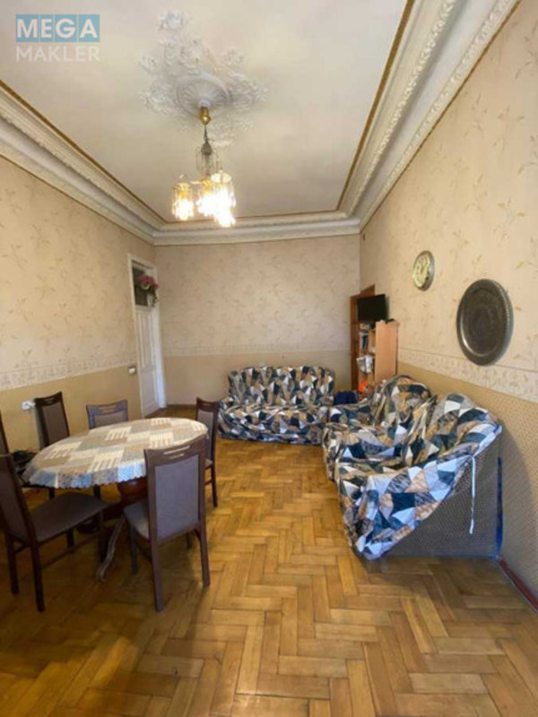 Продаж 3 кімнатної квартири (97/52/10), 3 пов. 4 пов. будинку, <a class="location-link" href="/kiev/" title="Недвижимость Київ">Київ</a>, <a class="location-link" href="/kiev/shevchenkovskij/" title="Недвижимость Шевченківський район">Шевченківський р-н</a>, Саксаганского ул., 147 (изображение 10)