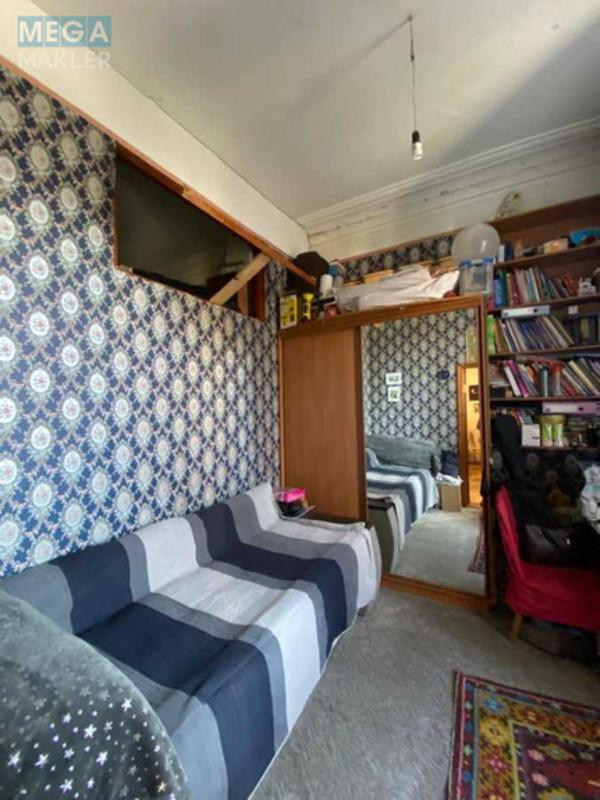 Продаж 3 кімнатної квартири (97/52/10), 3 пов. 4 пов. будинку, <a class="location-link" href="/kiev/" title="Недвижимость Київ">Київ</a>, <a class="location-link" href="/kiev/shevchenkovskij/" title="Недвижимость Шевченківський район">Шевченківський р-н</a>, Саксаганского ул., 147 (изображение 16)