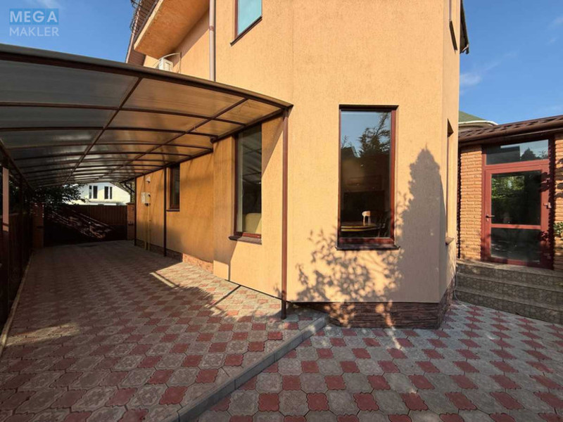 Продаж дома, 3 поверху, 260 кв.м, 6 кімнат, ділянка 5 соток, <a class="location-link" href="/kiev/" title="Недвижимость Київ">Київ</a>, <a class="location-link" href="/kiev/darnickij/" title="Недвижимость Дарницький район">Дарницький р-н</a>, 158-я Садовая ул., 52 (изображение 4)