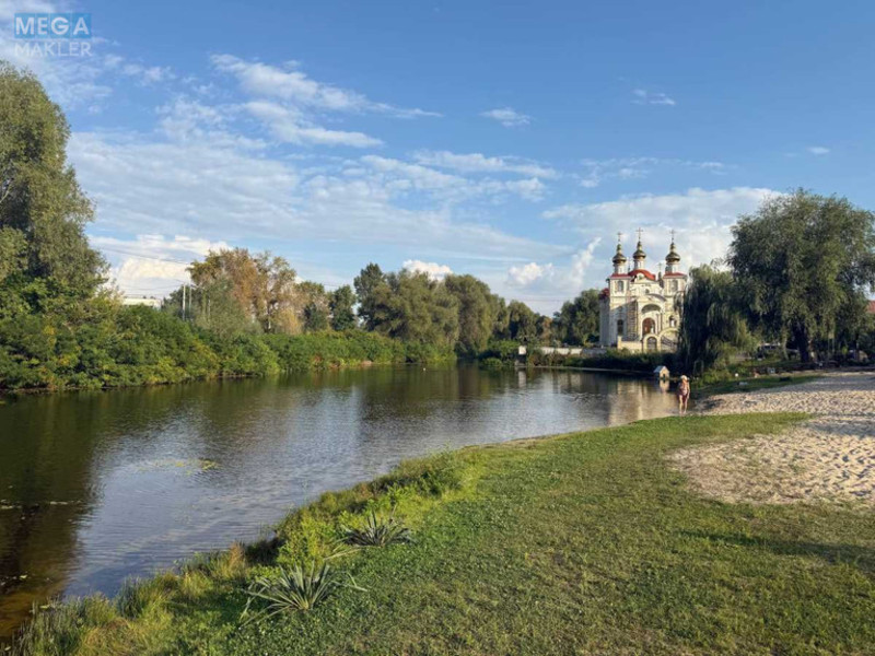 Продаж дома, 3 поверху, 260 кв.м, 6 кімнат, ділянка 5 соток, <a class="location-link" href="/kiev/" title="Недвижимость Київ">Київ</a>, <a class="location-link" href="/kiev/darnickij/" title="Недвижимость Дарницький район">Дарницький р-н</a>, 158-я Садовая ул., 52 (изображение 24)