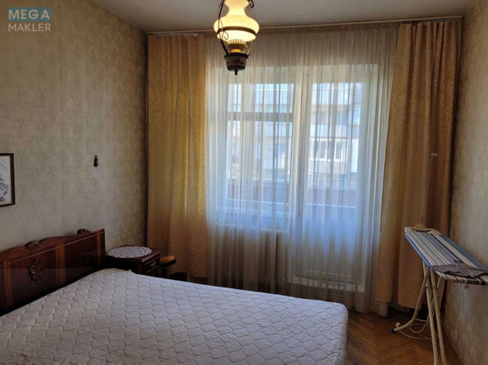 Оренда 2 кімнатної квартири, <a class="location-link" href="/kiev/" title="Недвижимость Київ">Київ</a>, <a class="location-link" href="/kiev/solomenskij/" title="Недвижимость Солом'янський район">Солом'янський р-н</a>, Семьи Идзиковских ул., 4 (изображение 2)