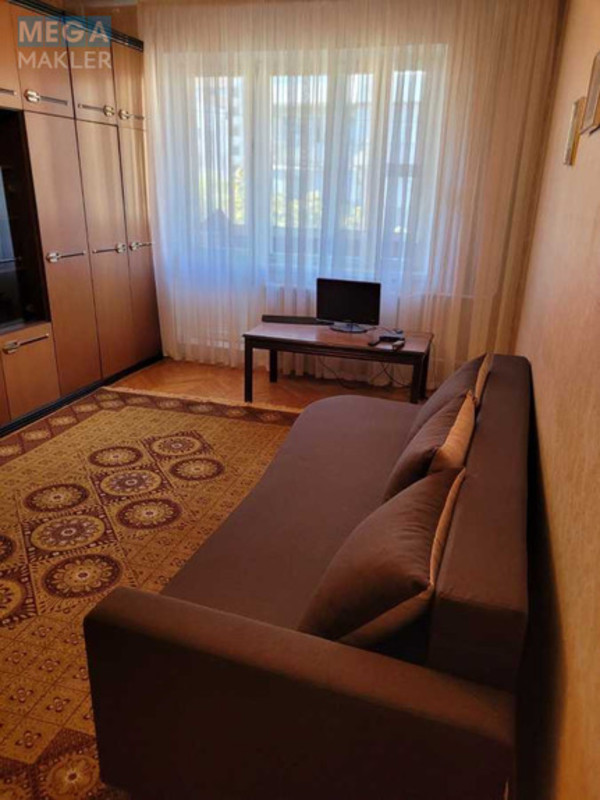 Оренда 2 кімнатної квартири, <a class="location-link" href="/kiev/" title="Недвижимость Київ">Київ</a>, <a class="location-link" href="/kiev/solomenskij/" title="Недвижимость Солом'янський район">Солом'янський р-н</a>, Семьи Идзиковских ул., 4 (изображение 8)