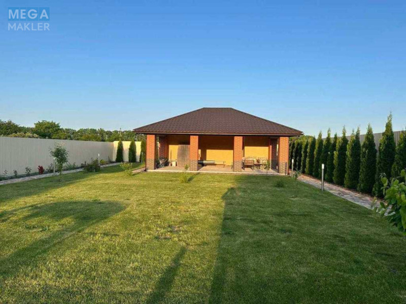 Продаж дома, 2&nbsp;поверху, 320&nbsp;кв.м, 7&nbsp;кімнат, ділянка 26&nbsp;соток, <a class="location-link" href="/gora/" title="Недвижимость Гора">Гора</a>, Толстого (изображение 5)