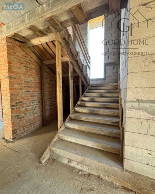 Продаж дома, 2&nbsp;поверху, 320&nbsp;кв.м, 7&nbsp;кімнат, ділянка 26&nbsp;соток, <a class="location-link" href="/gora/" title="Недвижимость Гора">Гора</a>, Толстого (изображение 19)