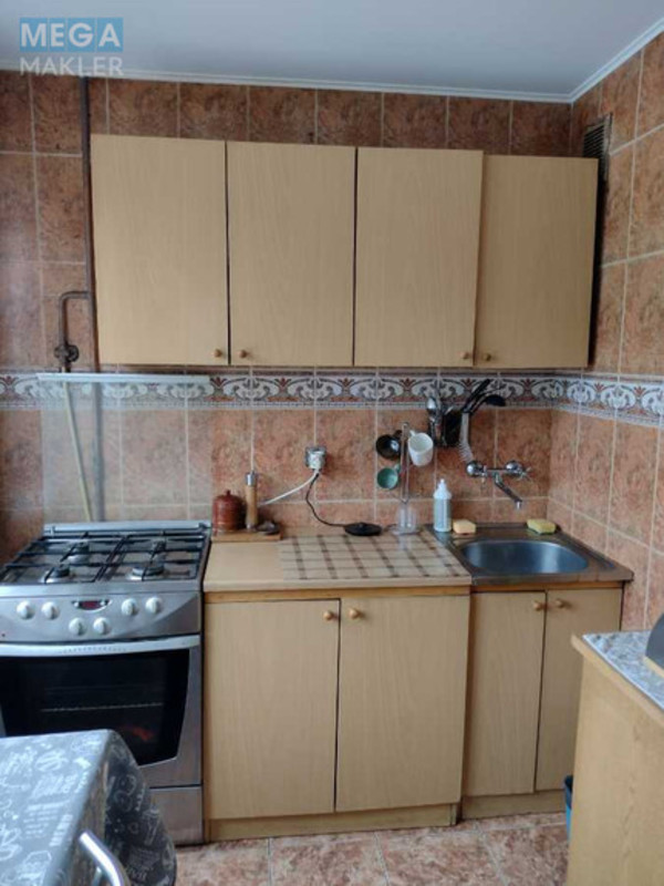 Оренда кімнати (підселення), <a class="location-link" href="/kiev/" title="Недвижимость Київ">Київ</a>, <a class="location-link" href="/kiev/obolonskij/" title="Недвижимость Оболонський район">Оболонський р-н</a>, Маршала Тимошенко ул., 4а (изображение 4)