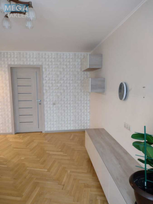 Оренда кімнати (підселення), <a class="location-link" href="/kiev/" title="Недвижимость Київ">Київ</a>, <a class="location-link" href="/kiev/obolonskij/" title="Недвижимость Оболонський район">Оболонський р-н</a>, Маршала Тимошенко ул., 4а (изображение 7)