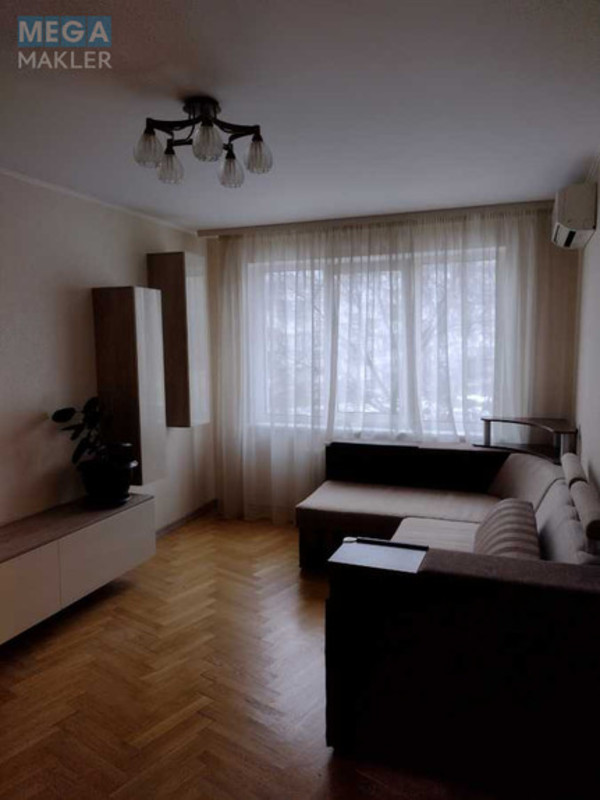 Оренда кімнати (підселення), <a class="location-link" href="/kiev/" title="Недвижимость Київ">Київ</a>, <a class="location-link" href="/kiev/obolonskij/" title="Недвижимость Оболонський район">Оболонський р-н</a>, Маршала Тимошенко ул., 4а (изображение 10)