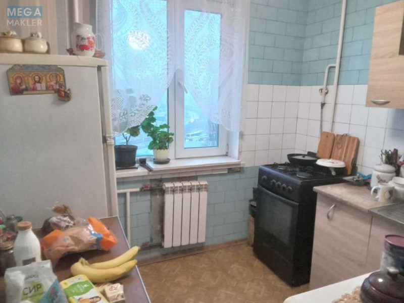 Оренда кімнати (підселення), <a class="location-link" href="/kiev/" title="Недвижимость Київ">Київ</a>, <a class="location-link" href="/kiev/svyatoshinskij/" title="Недвижимость Святошинський район">Святошинський р-н</a>, Симиренка вул., 5 (изображение 2)