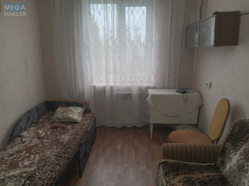 Оренда кімнати (підселення), <a class="location-link" href="/kiev/" title="Недвижимость Київ">Київ</a>, <a class="location-link" href="/kiev/svyatoshinskij/" title="Недвижимость Святошинський район">Святошинський р-н</a>, Симиренка вул., 5 (изображение 3)