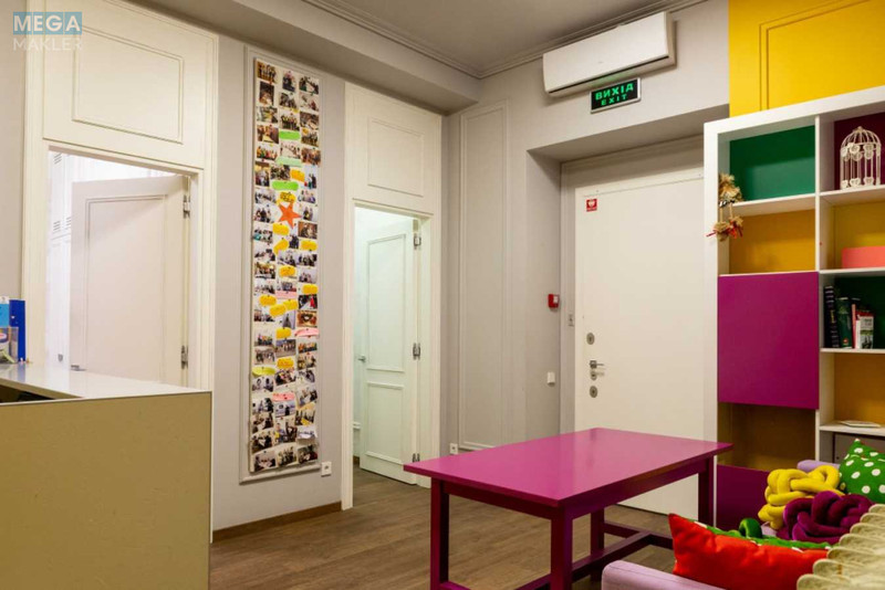 Продаж комерційної нерухомості, 110&nbsp;кв.м, под офис, <a class="location-link" href="/kiev/" title="Недвижимость Київ">Київ</a>, <a class="location-link" href="/kiev/shevchenkovskij/" title="Недвижимость Шевченківський район">Шевченківський р-н</a>, Пушкінська вул., 33 (изображение 4)