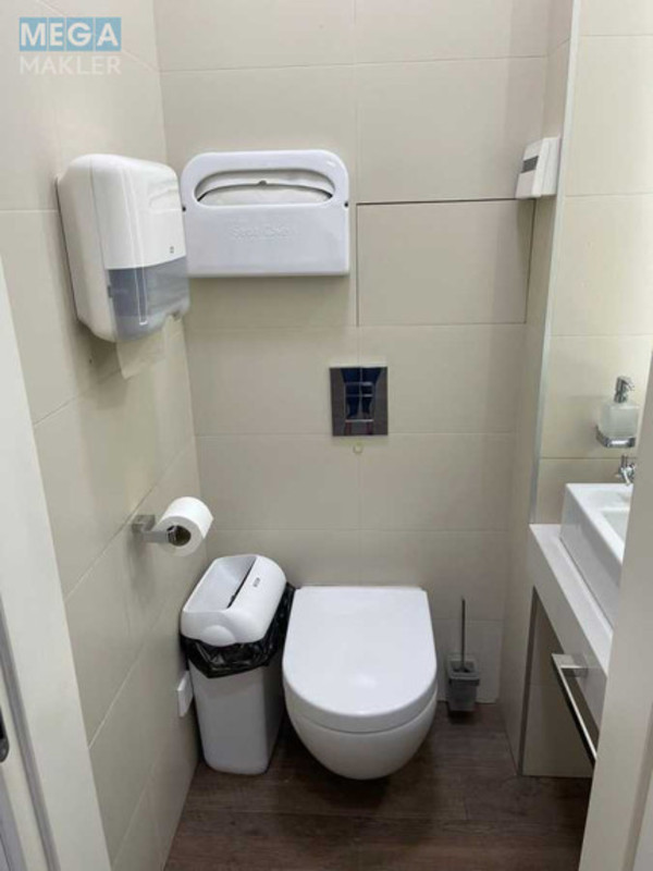 Продаж комерційної нерухомості, 110&nbsp;кв.м, под офис, <a class="location-link" href="/kiev/" title="Недвижимость Київ">Київ</a>, <a class="location-link" href="/kiev/shevchenkovskij/" title="Недвижимость Шевченківський район">Шевченківський р-н</a>, Пушкінська вул., 33 (изображение 6)