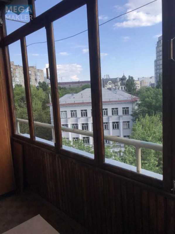 Оренда 2 кімнатної квартири, <a class="location-link" href="/kiev/" title="Недвижимость Київ">Київ</a>, <a class="location-link" href="/kiev/shevchenkovskij/" title="Недвижимость Шевченківський район">Шевченківський р-н</a>, Льва Толстого вул., 33 (изображение 8)