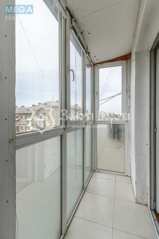 Продаж 4 кімнатної квартири (85/58/10), 6 пов. 9 пов. будинку, <a class="location-link" href="/kiev/" title="Недвижимость Київ">Київ</a>, <a class="location-link" href="/kiev/dneprovskij/" title="Недвижимость Дніпровський район">Дніпровський р-н</a>, Празька вул., 3 (изображение 4)