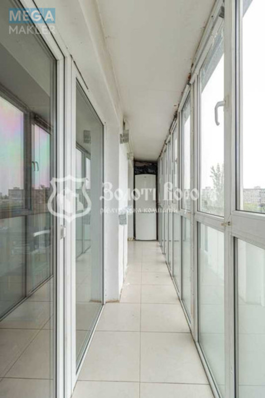 Продаж 4 кімнатної квартири (85/58/10), 6 пов. 9 пов. будинку, <a class="location-link" href="/kiev/" title="Недвижимость Київ">Київ</a>, <a class="location-link" href="/kiev/dneprovskij/" title="Недвижимость Дніпровський район">Дніпровський р-н</a>, Празька вул., 3 (изображение 5)