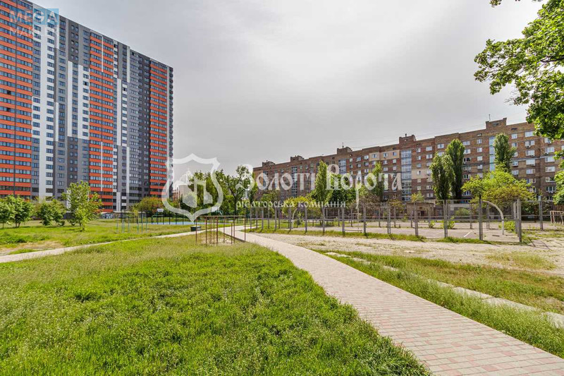 Продаж 4 кімнатної квартири (85/58/10), 6 пов. 9 пов. будинку, <a class="location-link" href="/kiev/" title="Недвижимость Київ">Київ</a>, <a class="location-link" href="/kiev/dneprovskij/" title="Недвижимость Дніпровський район">Дніпровський р-н</a>, Празька вул., 3 (изображение 22)