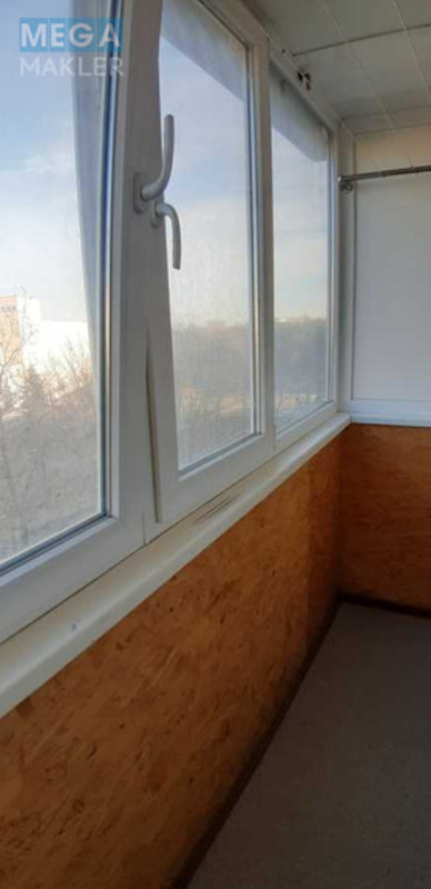 Оренда кімнати (підселення), <a class="location-link" href="/kiev/" title="Недвижимость Київ">Київ</a>, <a class="location-link" href="/kiev/podolskij/" title="Недвижимость Подільський район">Подільський р-н</a>, Кирилловская ул., 117 (изображение 11)