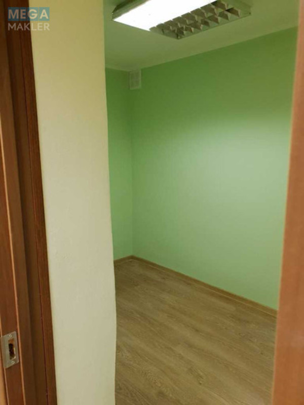 Продаж окремої будівлі/побудови, 167,20 кв.м, <a class="location-link" href="/kiev/" title="Недвижимость Київ">Київ</a>, <a class="location-link" href="/kiev/svyatoshinskij/" title="Недвижимость Святошинський район">Святошинський р-н</a>, Гната Юри вул., 9а (изображение 6)